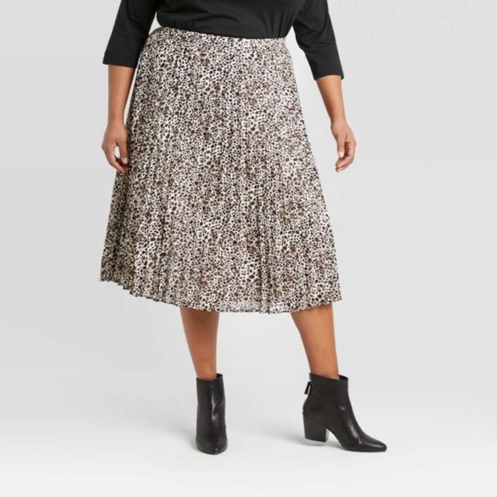 Women’s Plus Size Leopard Print Pleated Midi Skirt